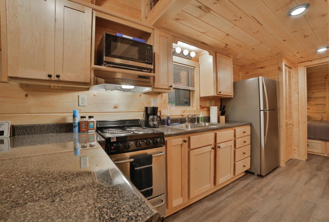 Ernie Cabin Wauhatchie Woodlands Tiny Cabin 查塔努加 外观 照片