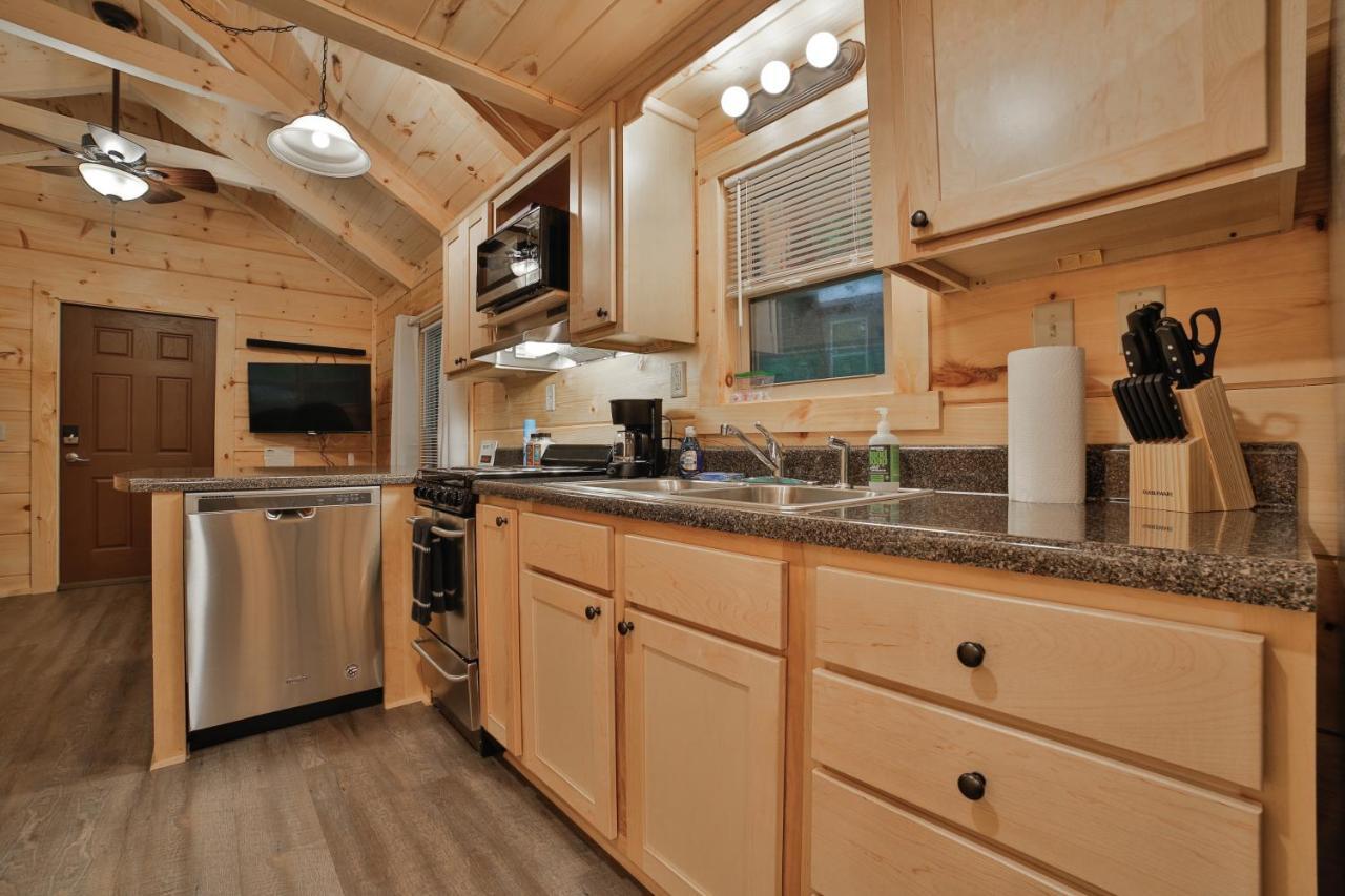 Ernie Cabin Wauhatchie Woodlands Tiny Cabin 查塔努加 外观 照片